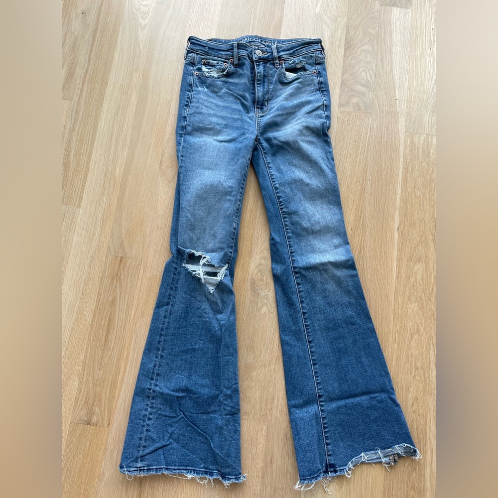 American Eagle super high-rise flare jeans SIZE 2